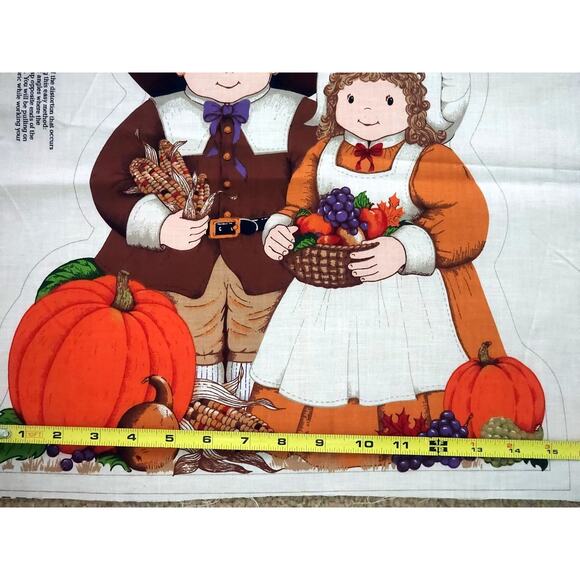 VTG Little Pilgrims Thanksgiving Table Centerpiece Pillow Craft Sewing Fabric - Picture 5 of 11